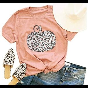 Leopard pumpkin tee